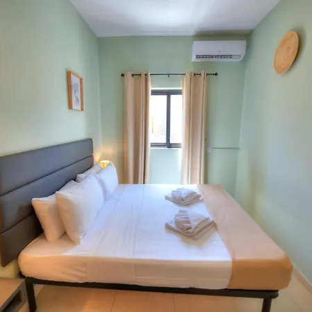 St Julians Lovely 3 Bedrooms By Homely *