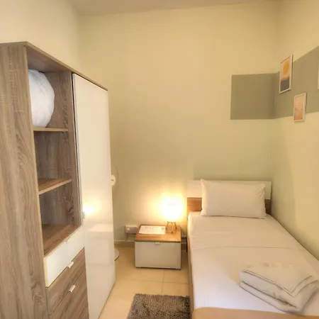 St Julians Lovely 3 Bedrooms By Homely * St. Julian's