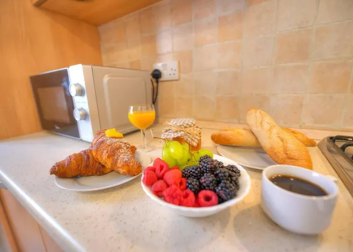 St Julians Lovely 3 Bedrooms By Homely Apartment *