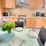 St Julians Lovely 3 Bedrooms By Homely San Ġiljan