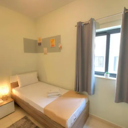 St Julians Lovely 3 Bedrooms By Homely Apartman San Ġiljan