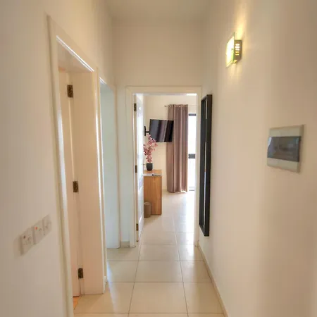 דירה St Julians Lovely 3 Bedrooms By Homely *
